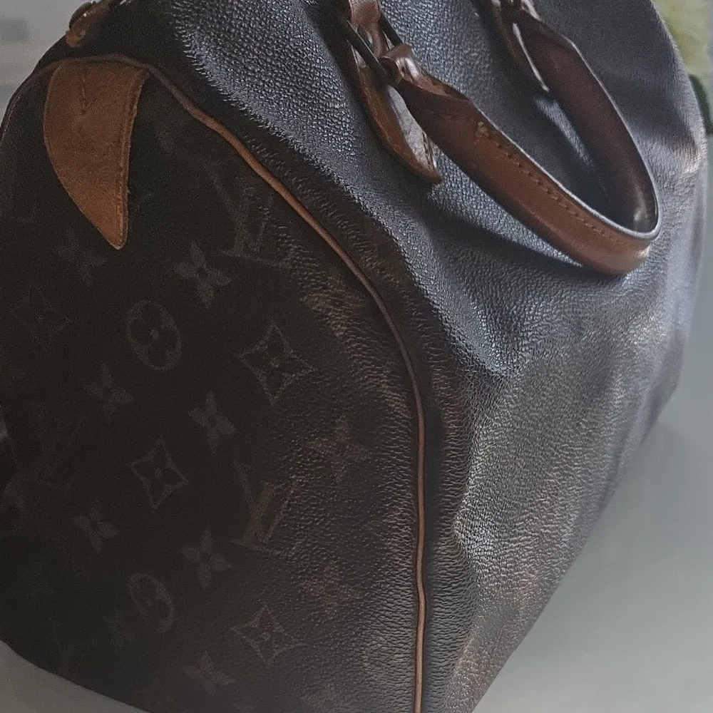 Lv Elegant Designer Speedy Handbag - Picture 2 of 13